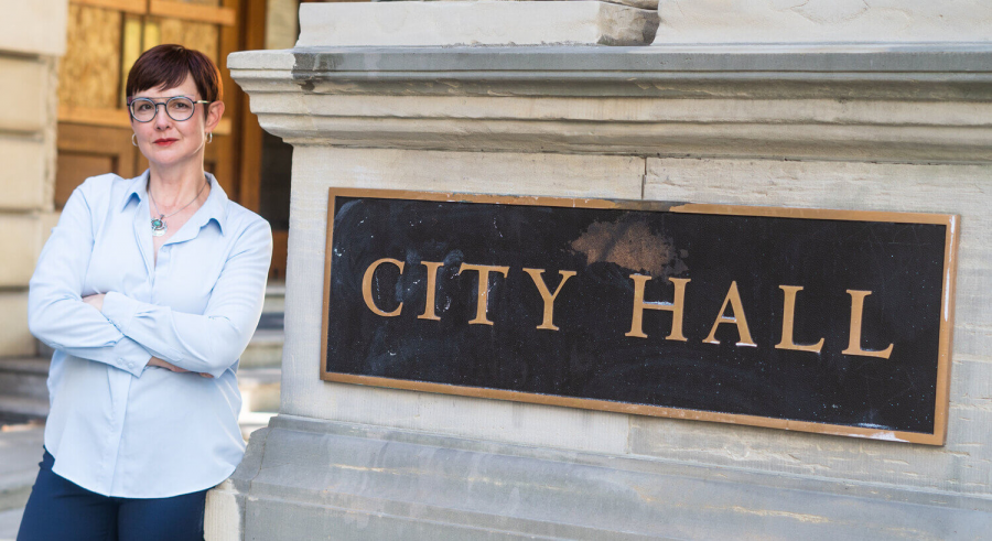 Sarah in front of City Hall